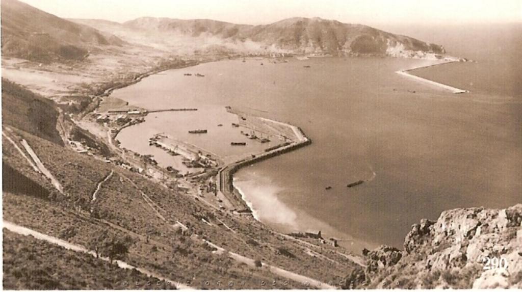 ORAN AVANT 62 BAIE DE MERS EL KEBIR.JPG
